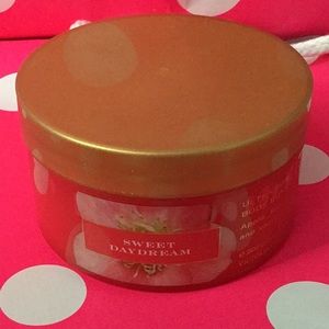HTF victoria secret sweet day dreamultra softening